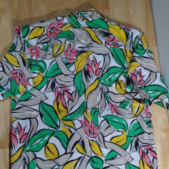 Vintage Balenciaga Floral Pattern Polyester Hawaiian Shirt - Picture 6 of 7
